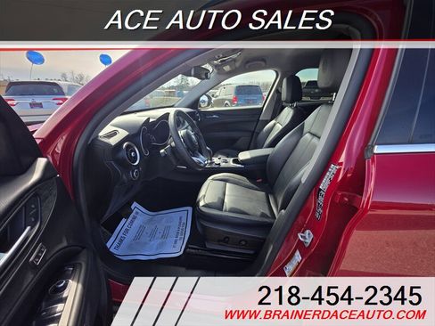Used 2021 Alfa Romeo Stelvio Sprint w/ Cold Weather Package AWD/4WD image 7