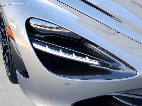 Used 2020 McLaren 720S Performance image 13
