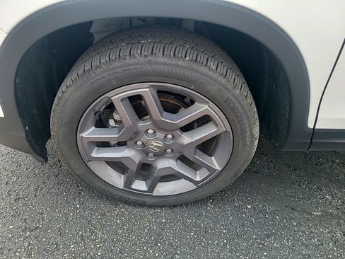 Used 2023 Honda Passport EX-L image 10