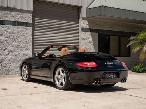 Used 2011 Porsche 911 Carrera S RWD image 5
