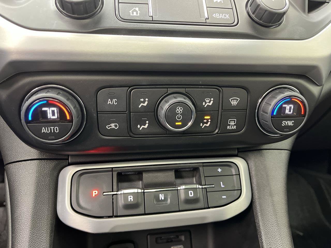 Certified 2022 GMC Acadia SLT w/ Elevation Edition AWD/4WD image 26