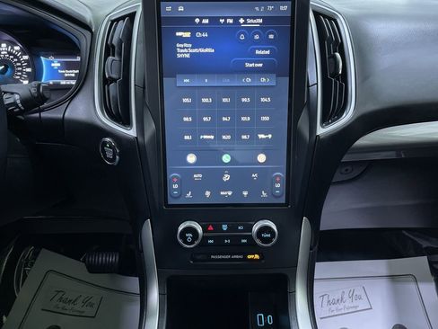 Used 2024 Ford Edge SEL image 21