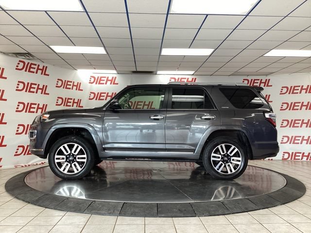 Used 2018 Toyota 4Runner Limited AWD/4WD image 4