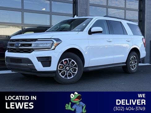 Used 2024 Ford Expedition XLT image 1