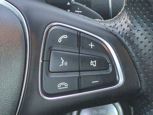 Used 2018 Mercedes-Benz GLA 250 4MATIC image 16