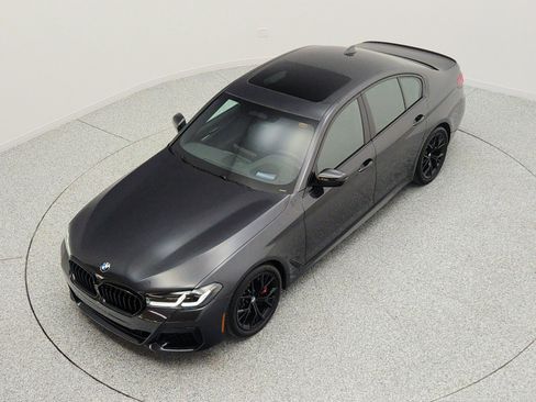 Used 2023 BMW M550i xDrive w/ Executive Package AWD/4WD image 23