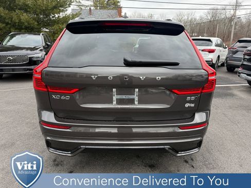 Certified 2025 Volvo XC60 B5 Plus image 7