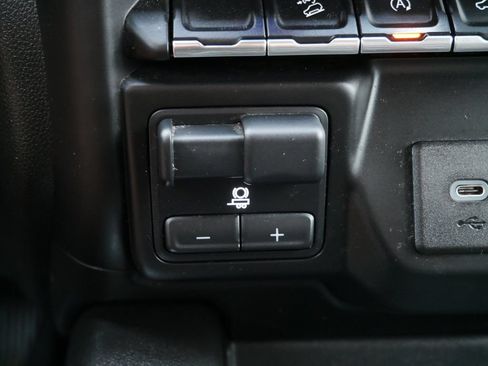 Used 2020 Chevrolet Silverado 1500 LT Trail Boss AWD/4WD image 23