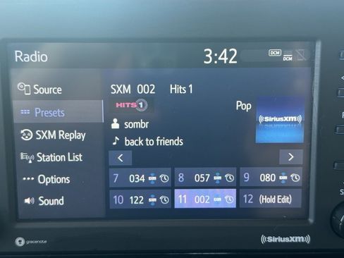 Used 2021 Toyota RAV4 LE image 25