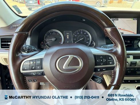 Used 2016 Lexus ES 350 w/ Luxury Package w/Wood Trim FWD image 6