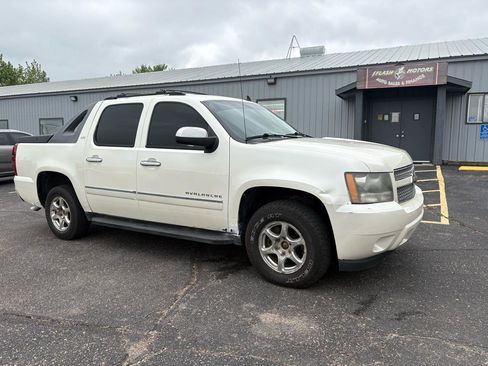 Used 2011 Chevrolet Avalanche LTZ AWD/4WD image 1