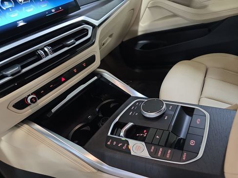 Used 2024 BMW 430i Convertible w/ M Sport Package RWD image 26