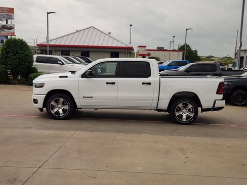 New 2026 RAM 1500 Express RWD image 9