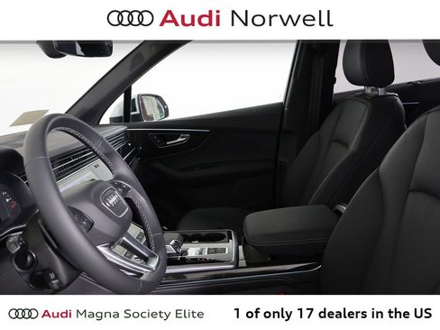 Used 2025 Audi Q7 3.0T Premium Plus w/ Premium Plus Package AWD/4WD image 18