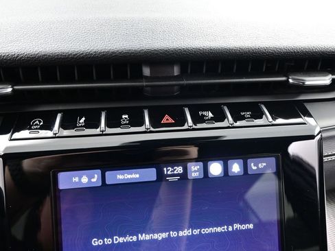 Used 2024 Jeep Grand Cherokee Altitude image 16