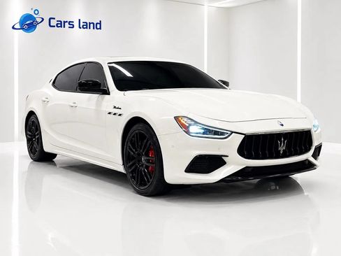 Used 2022 Maserati Ghibli Modena Q4 AWD/4WD image 1