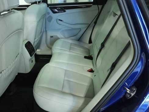 New 2026 Porsche Macan S image 27