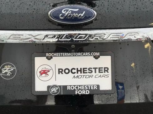 Used 2016 Ford Explorer XLT w/ Equipment Group 202A FWD image 43
