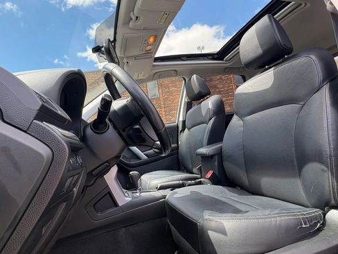 Used 2014 Subaru Forester 2.5i Limited AWD/4WD image 2