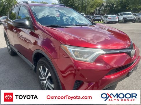 Used 2018 Toyota RAV4 LE w/ All Weather Liner Package FWD image 1