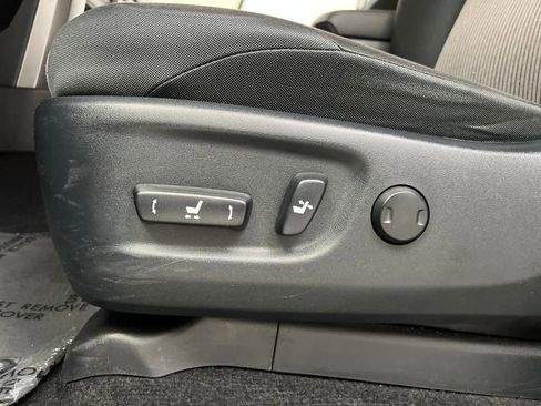 Used 2024 Toyota 4Runner SR5 image 10