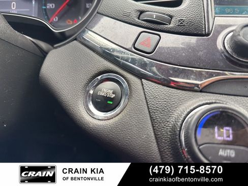 Used 2017 Chevrolet Impala Premier FWD image 24