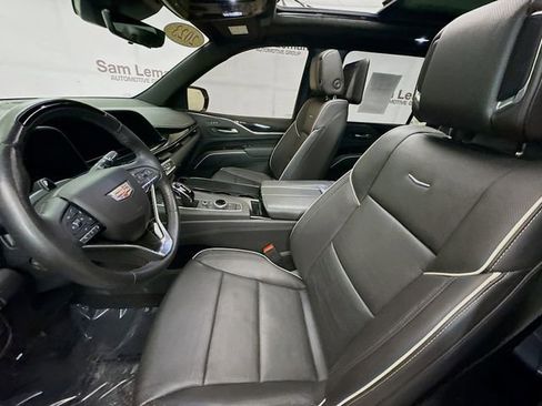 Used 2023 Cadillac Escalade ESV Sport AWD/4WD image 23