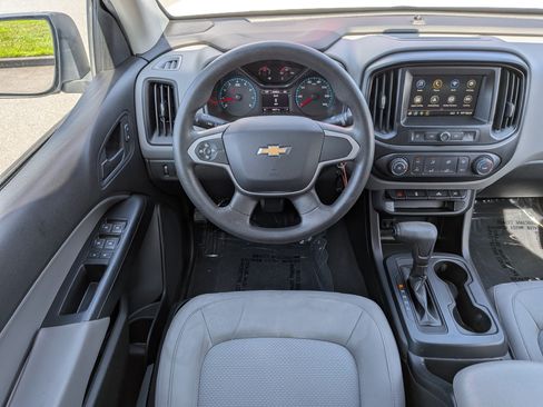Used 2019 Chevrolet Colorado W/T w/ WT Convenience Package RWD image 14
