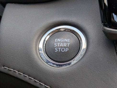 Used 2022 Toyota Highlander Limited FWD image 29