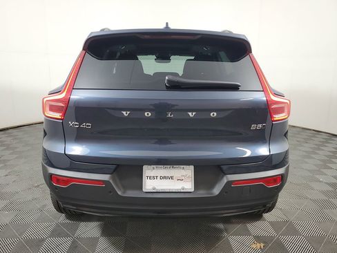 New 2026 Volvo XC40 B5 Core AWD/4WD image 5