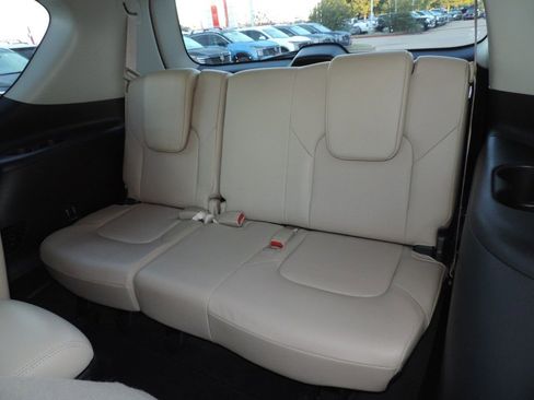 Used 2020 Nissan Armada SL w/ Premium Package image 22