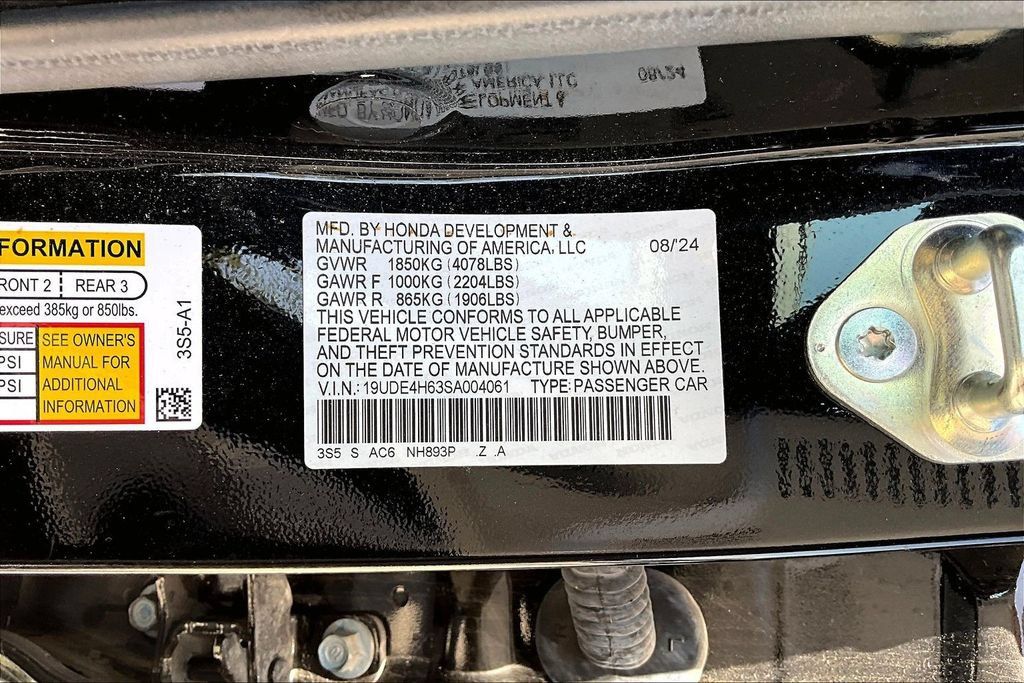 Used 2025 Acura Integra A-Spec w/ Technology Package FWD image 38