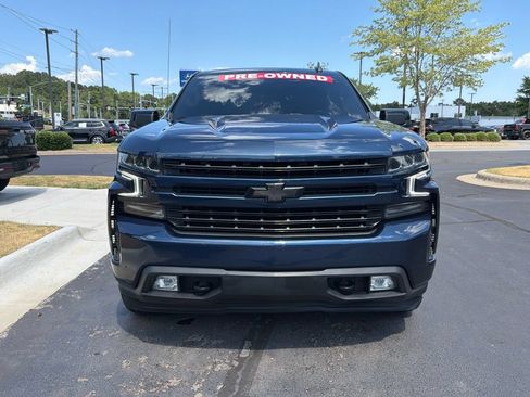 Used 2021 Chevrolet Silverado 1500 RST AWD/4WD image 3