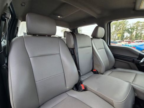 Used 2022 Ford F250 XL w/ Power Equipment Group image 19