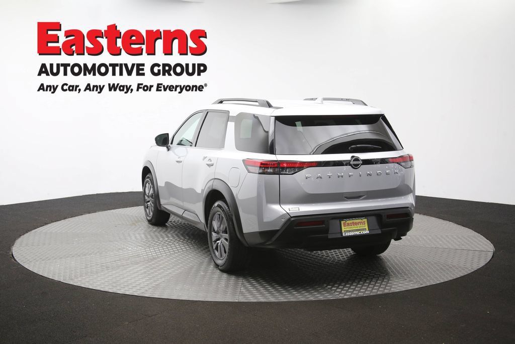 Used 2025 Nissan Pathfinder SV FWD image 39