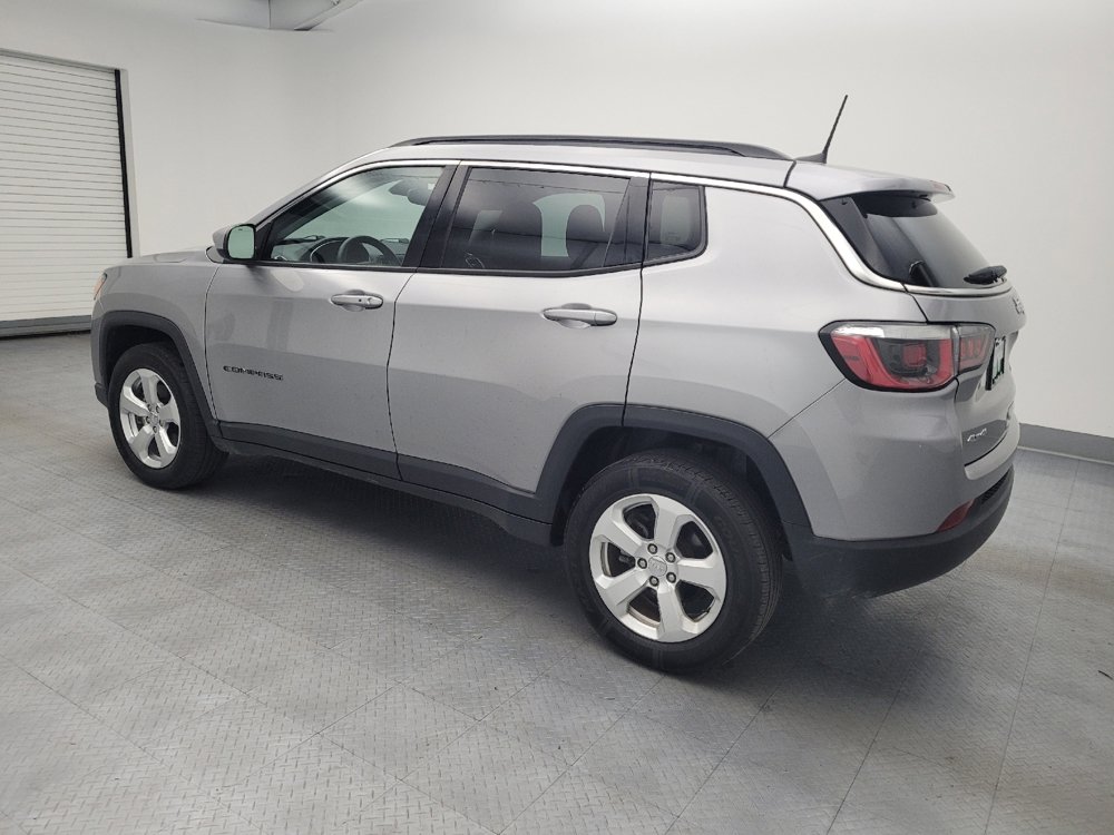 Used 2019 Jeep Compass Latitude AWD/4WD image 3