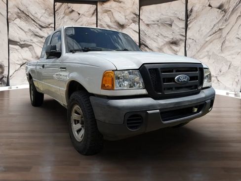 Used 2011 Ford Ranger XL image 3