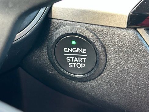 Used 2022 Ford Escape SE w/ Convenience Package FWD image 29