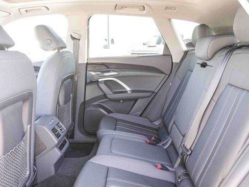 Used 2025 Audi Q5 Premium w/ Convenience Package AWD/4WD image 26