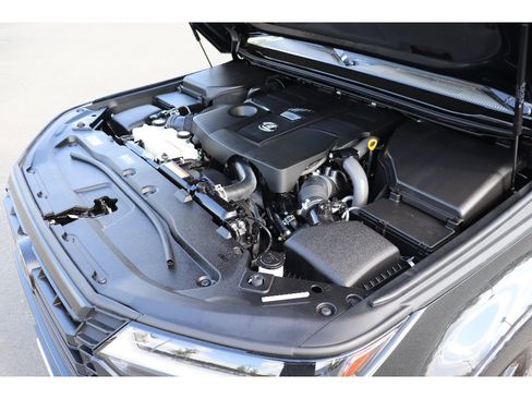 Used 2024 Lexus GX 550 AWD/4WD image 34