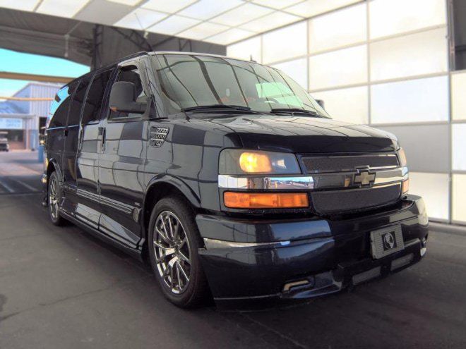 Used 2012 Chevrolet Express 1500 AWD image 3