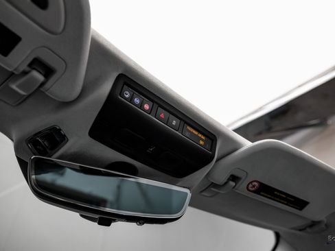 Used 2021 Chevrolet Corvette Stingray Premium Conv w/ Z51 Performance Package image 42