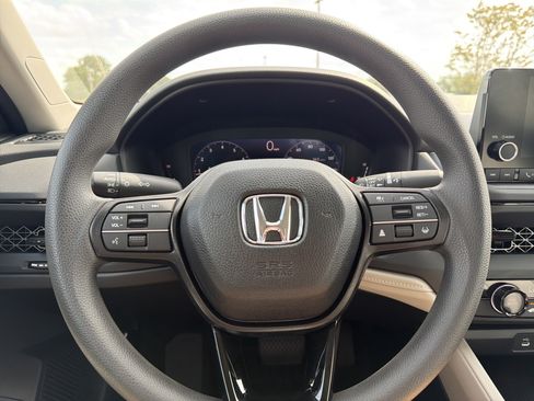 Certified 2025 Honda Accord LX image 24
