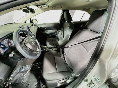 Certified 2025 Toyota Corolla LE FWD image 18
