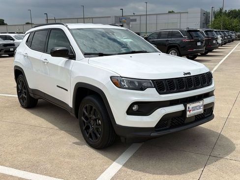 New 2026 Jeep Compass Latitude AWD/4WD image 7