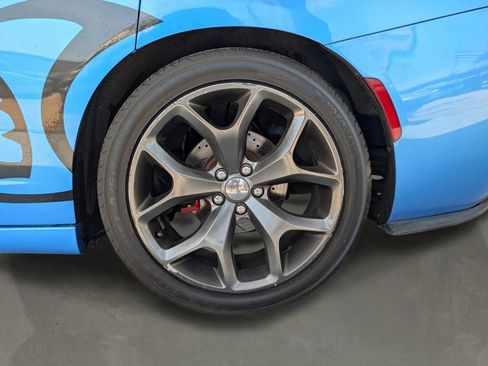 Used 2015 Dodge Charger R/T w/ Plus Group RWD image 10