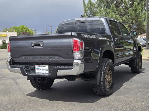 Used 2023 Toyota Tacoma TRD Off-Road w/ Black Out Package (TMS) AWD/4WD image 4