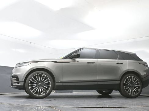 Used 2018 Land Rover Range Rover Velar R-Dynamic HSE AWD/4WD image 29
