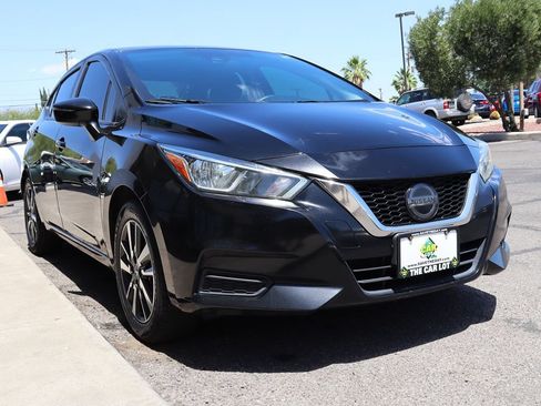 Used 2021 Nissan Versa SV FWD image 18