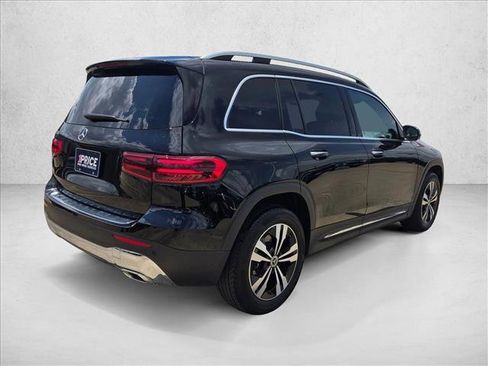 Used 2025 Mercedes-Benz GLB 250 image 5